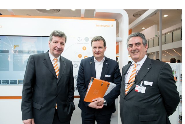 Gruppenbild_ads_weidmueller_15x10_cmyk.jpg